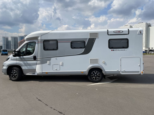 LMC 945_2017